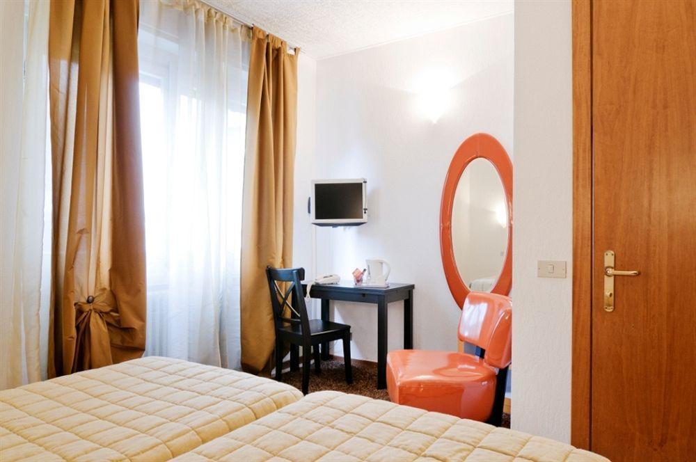Antico Albergo Madonna Legnano Eksteriør bilde