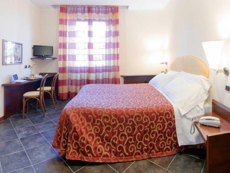 Antico Albergo Madonna Legnano Eksteriør bilde