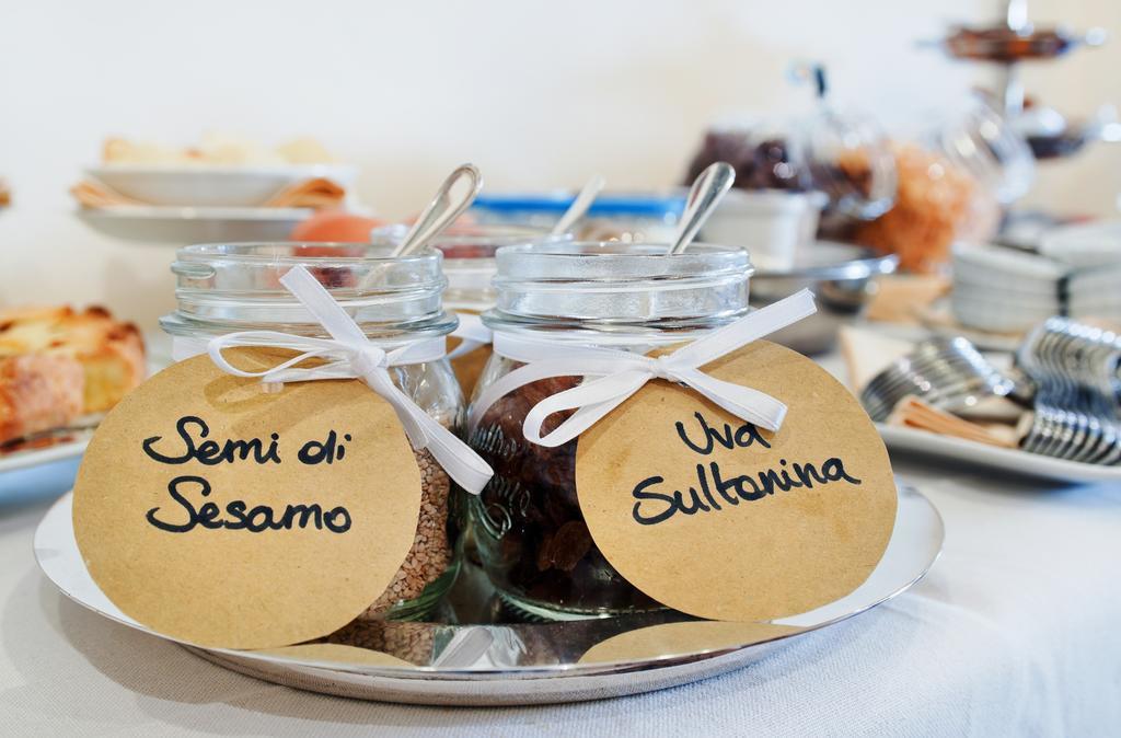 Antico Albergo Madonna Legnano Eksteriør bilde
