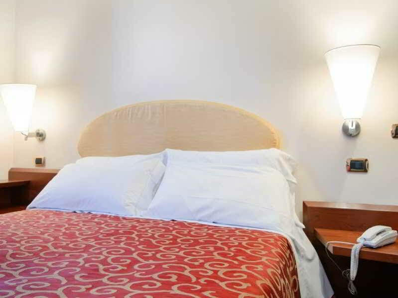 Antico Albergo Madonna Legnano Eksteriør bilde