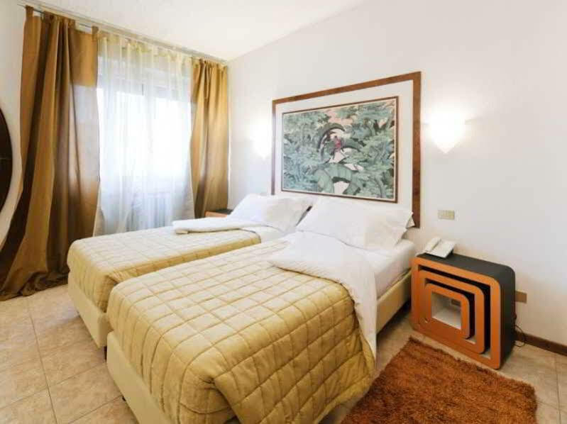 Antico Albergo Madonna Legnano Eksteriør bilde